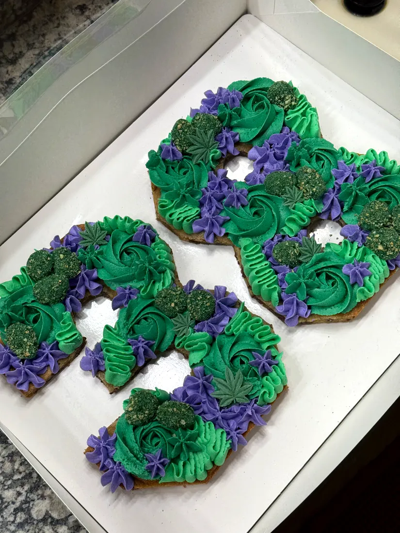 Cookie cake by Jadey — 5