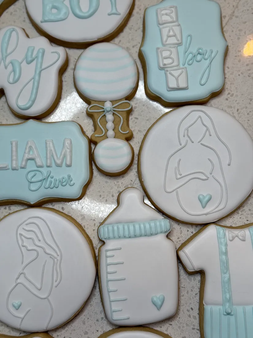 Decorated royal-icing cookies by Jadey — 3