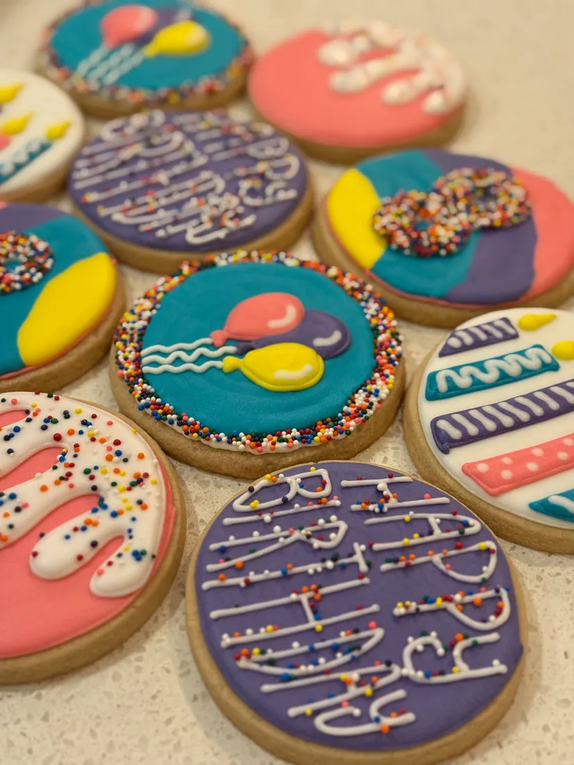 Decorated royal-icing cookies by Jadey — 7