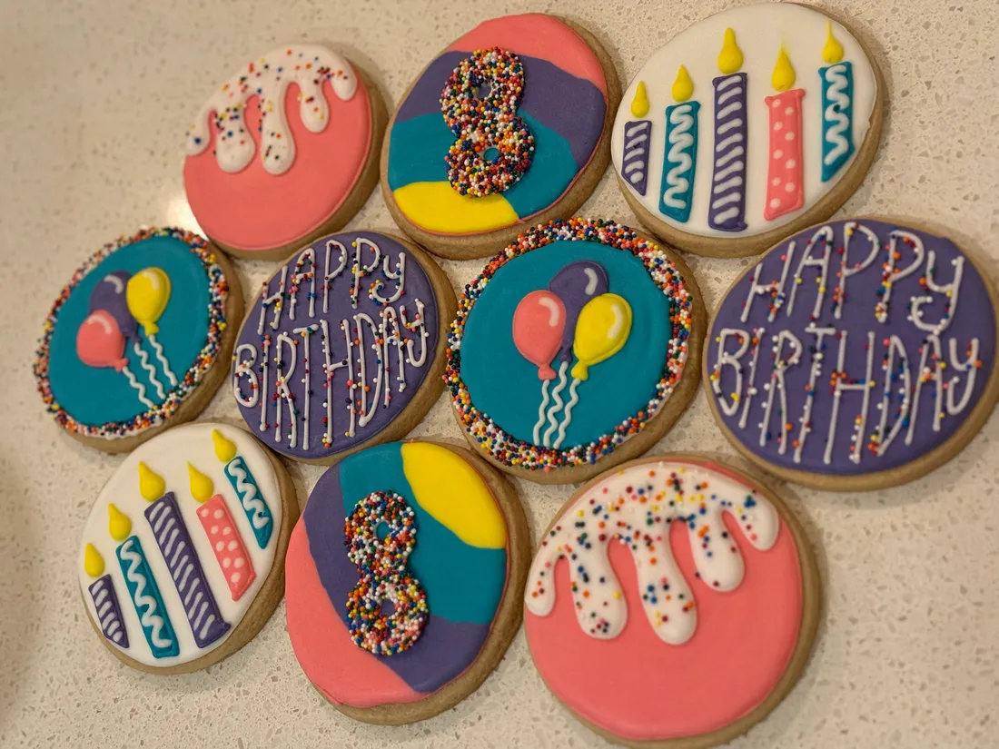 Decorated royal-icing cookies by Jadey — 8