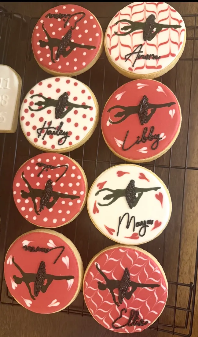Decorated royal-icing cookies by Jadey — 11